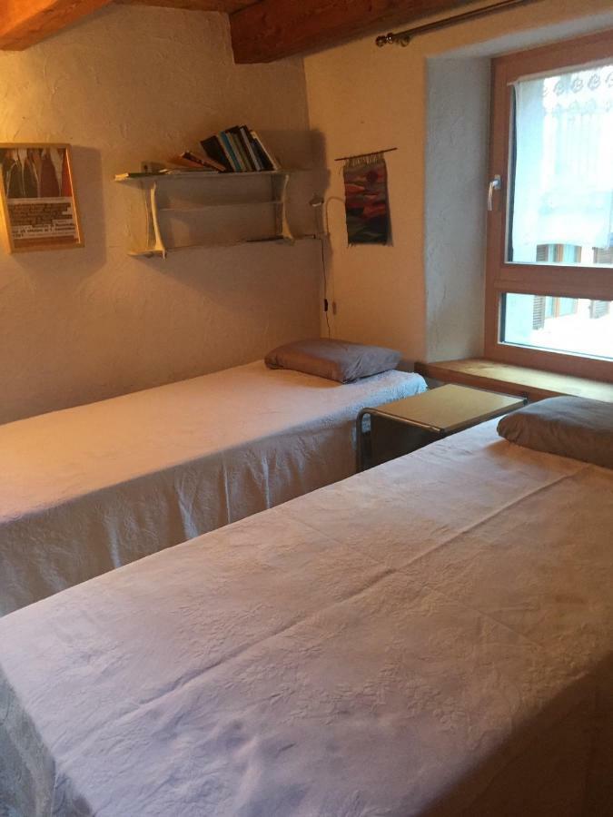 Rustico Cadrobi 20 Bed and Breakfast San Vittore Buitenkant foto